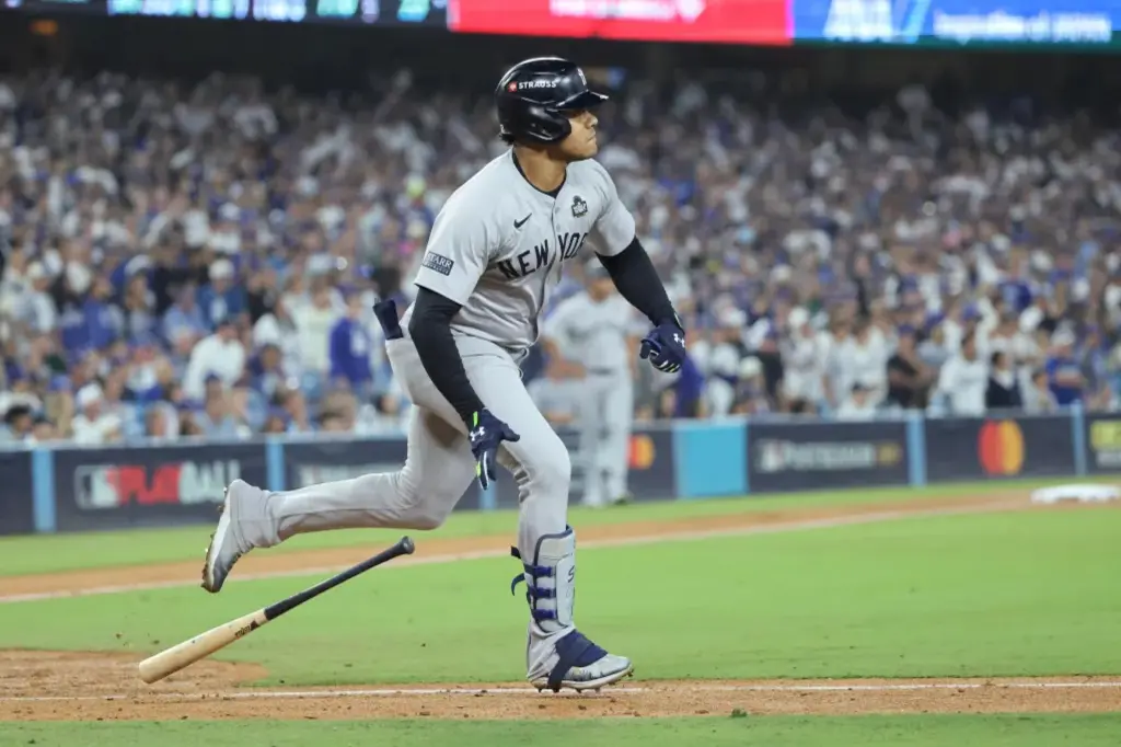Juan Soto's Future: Yankees, Dodgers, and a Mystery Team in the Mix