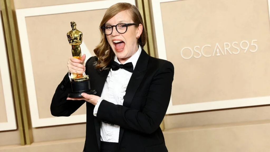 Sarah Polley's Daughter Pranks Her with Oscar Return Request