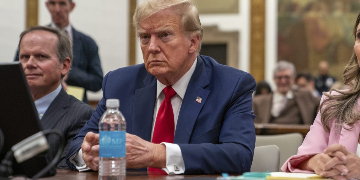 Featured image for "Trump Counters NY's $370M Fraud Penalty Demand with Call for Compensation"