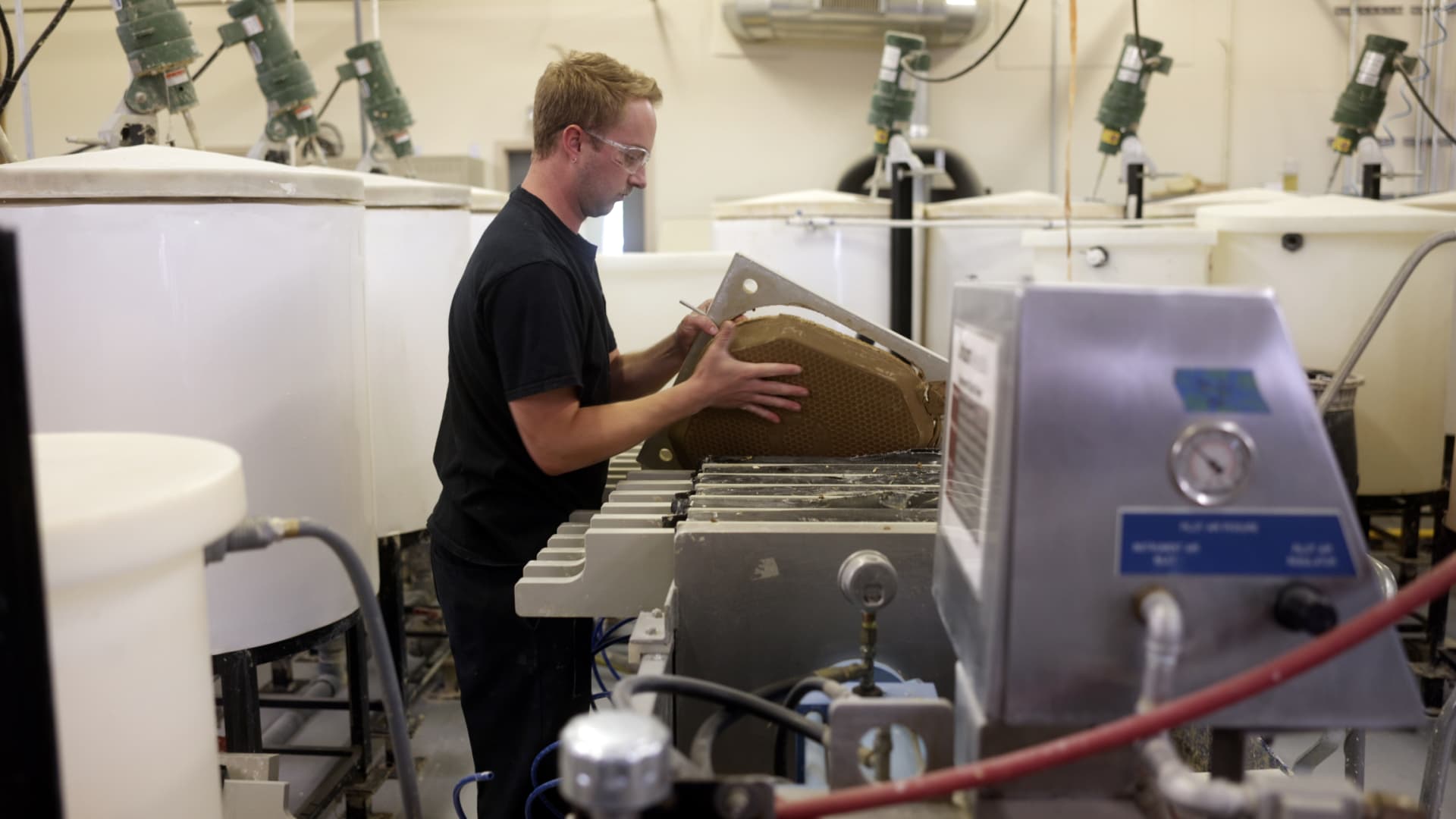 Featured image for Lithium Americas Surges as U.S. Seeks Equity Stake in Miner