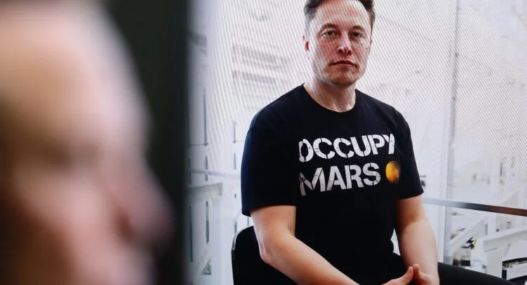 Featured image for Elon Musk Surpasses $600 Billion, Nearing $1 Trillion with SpaceX Valuation