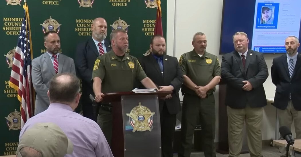 Featured image for Fugitive Who Faked Bear Attack Arrested for Murder in South Carolina