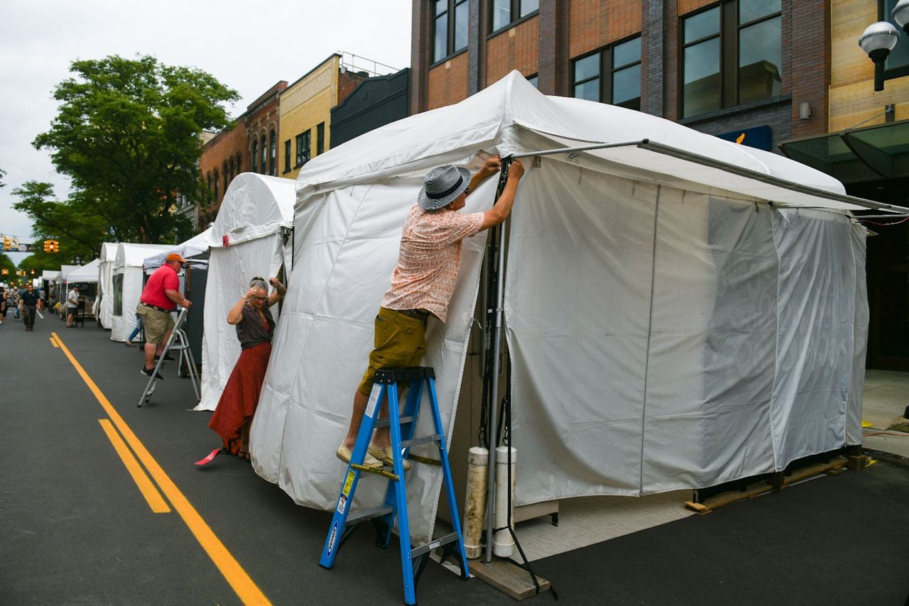 Featured image for Ann Arbor Art Fair Temporarily Shutting Down Amid Thunderstorm Forecast