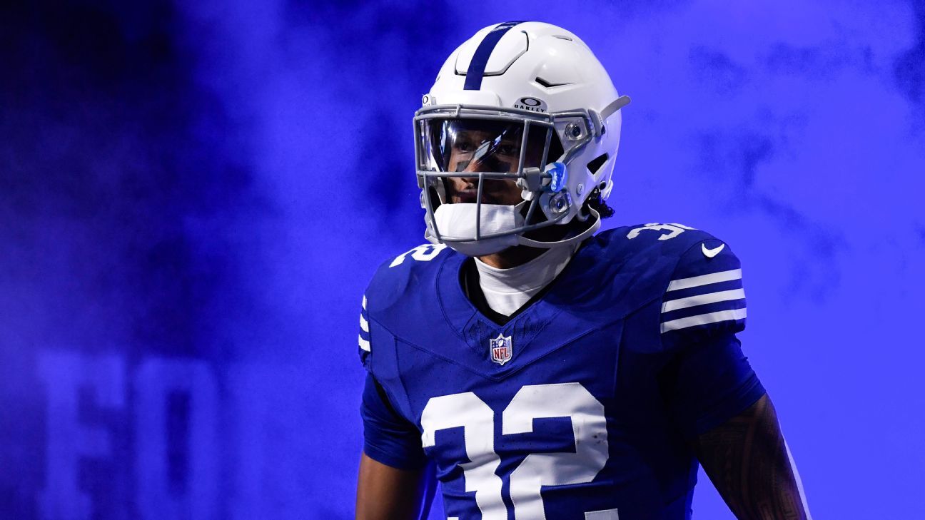 "Colts Re-Sign Safety Julian Blackmon for One Year"