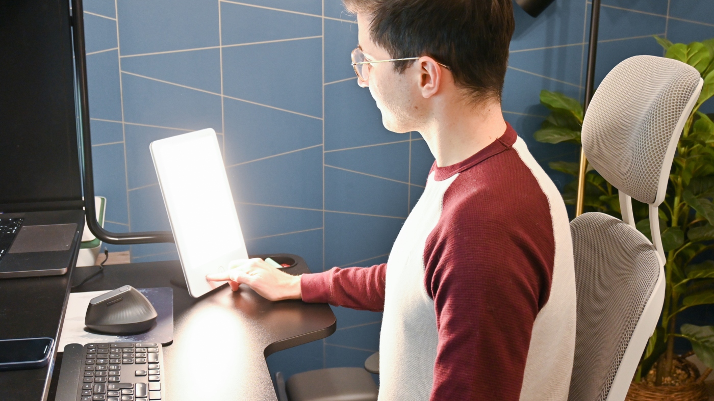 Featured image for Begin Light Therapy Early to Combat Winter Depression