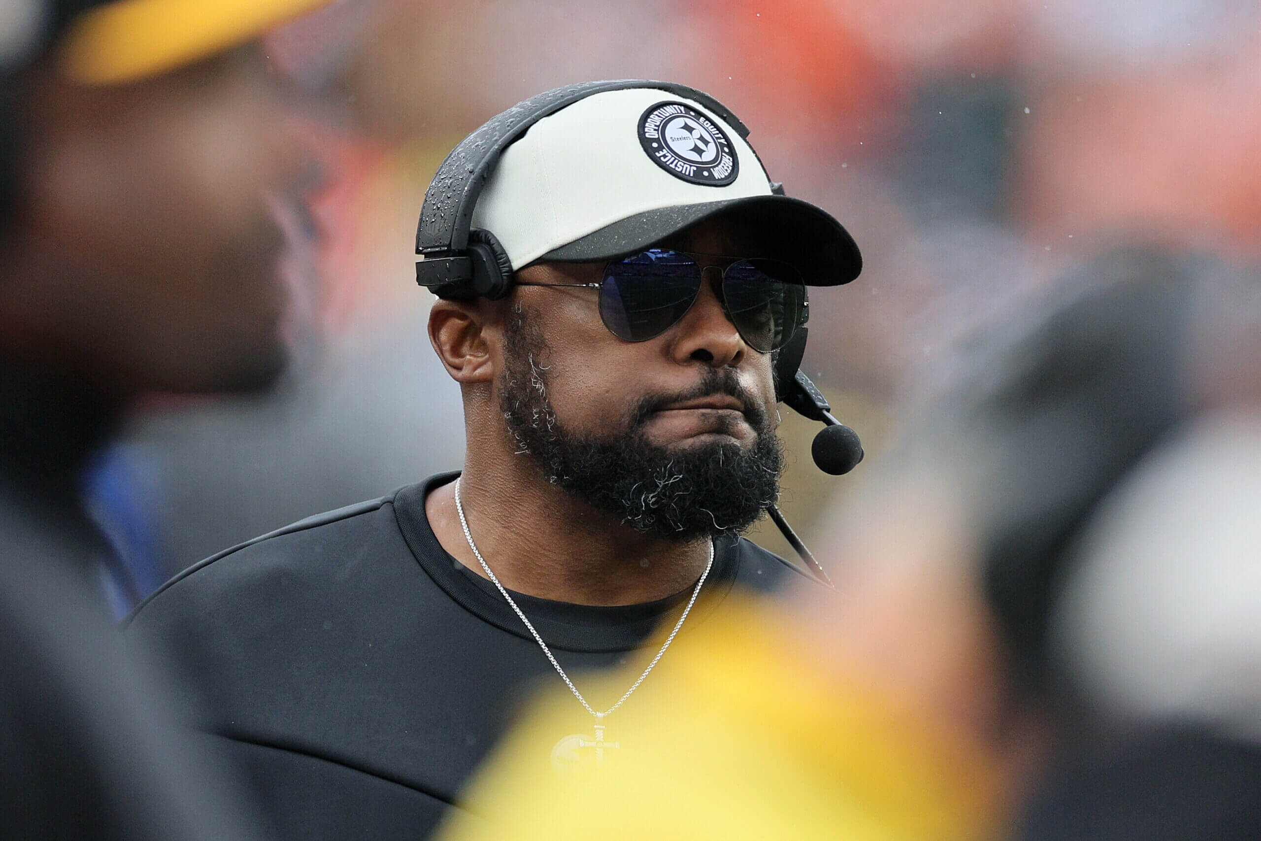 "Controversy Surrounding Mike Tomlin and the Steelers After Week 14 Loss"