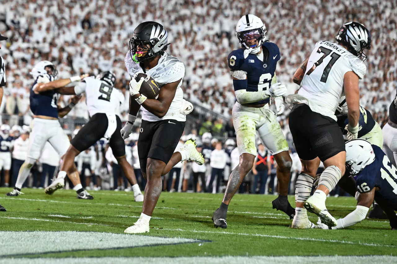 Oregon's Double OT Victory Sparks College Football Excitement