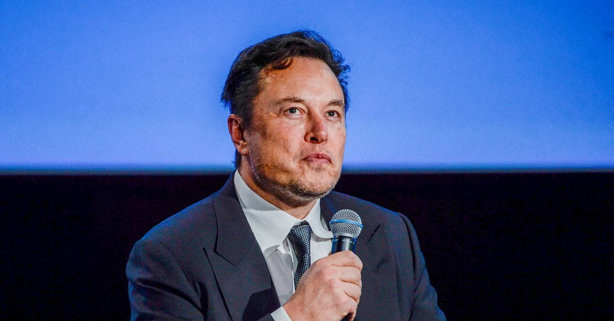 Experts and Tech Leaders Call for Pause on AI Training and Experiments.