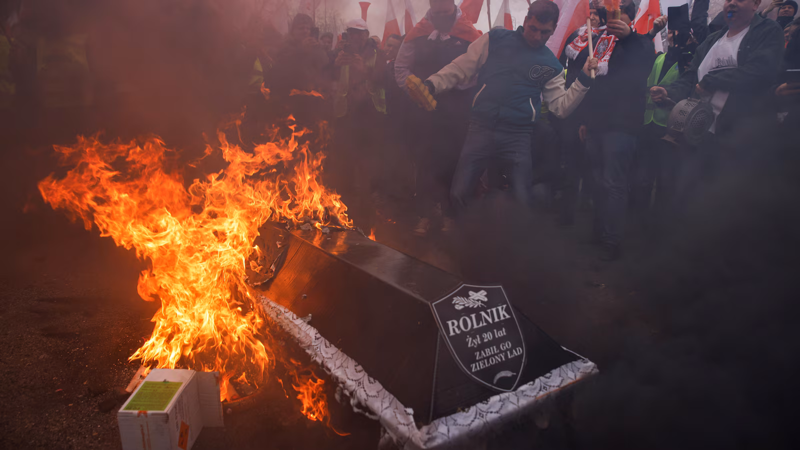 "Polish Farmers' Violent Protests Rock Warsaw Over Ukraine Imports and EU Rules"