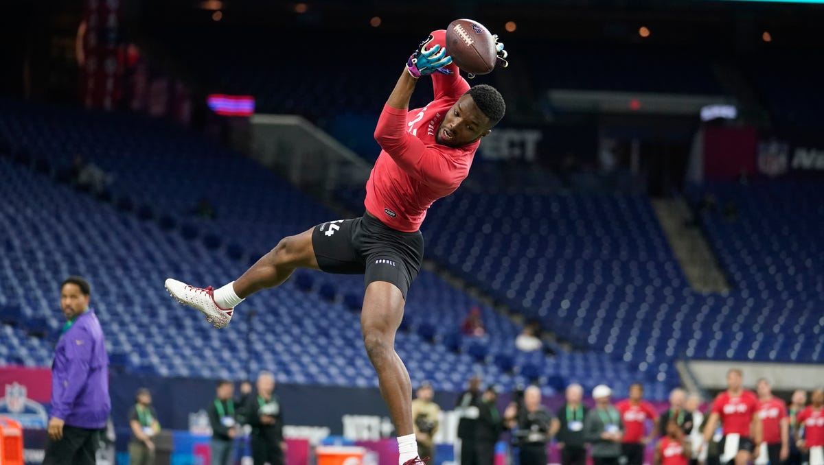 "NFL Draft 2023: Giants' Targets and Jaguars' Risk Assessment"