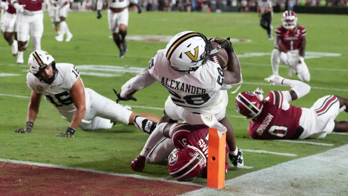 Week 3 College Football Highlights: Surprises, Standouts, and Shifts in Power