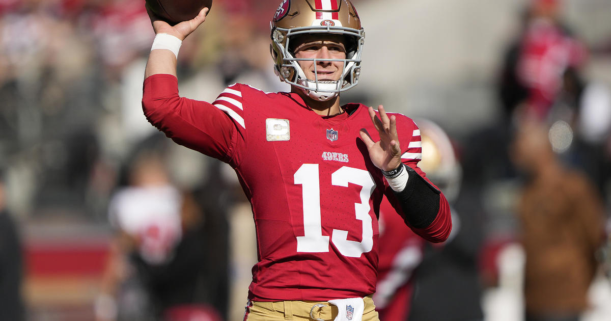 Featured image for NFL Thanksgiving Games: Teams, Times, Predictions, and More