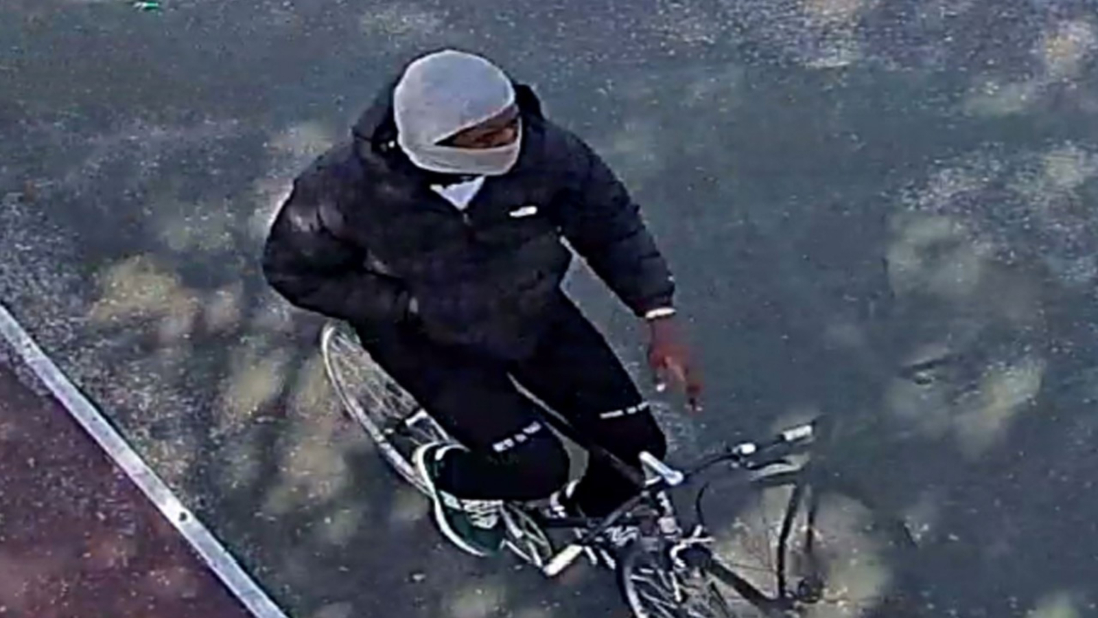Teen shot outside North Philly rec center, suspect at large.