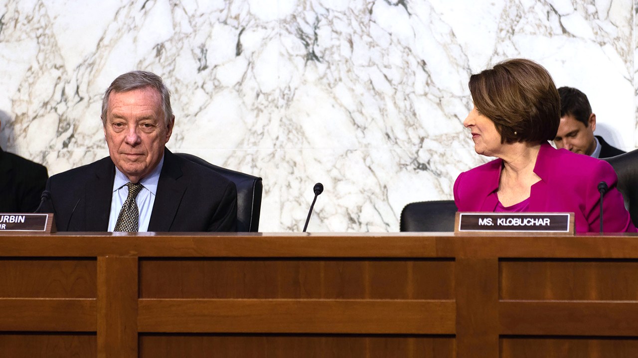 Calls for Investigation into Clarence Thomas' Unreported Trips and Gifts