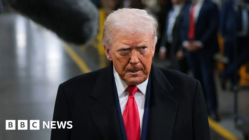 White House backs Trump after Detroit factory heckle moment