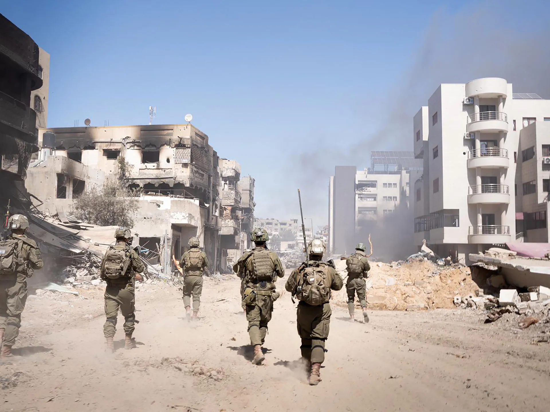 "Israeli Military Reduces Troops in Southern Gaza Amid Ongoing Conflict"