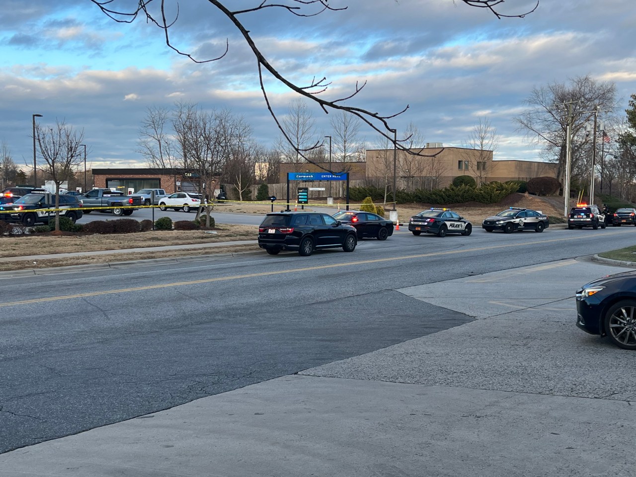 "Officer Fatally Shot in Greensboro, Suspects Charged After Witnessed Crime"