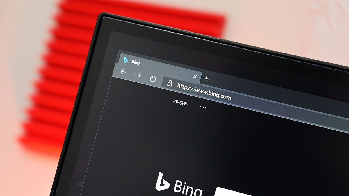 "Microsoft's Bid to Sell Bing to Apple Foiled by Critical Issues and Rejections"