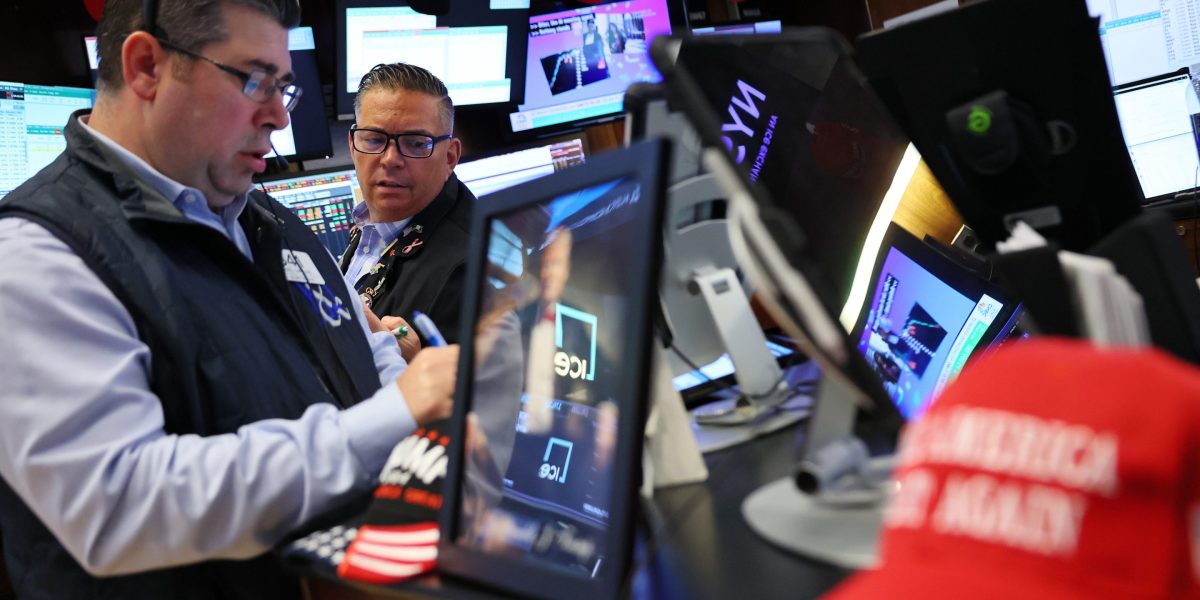 Dow Futures Fall Amid Trade Tensions and Tariff Concerns