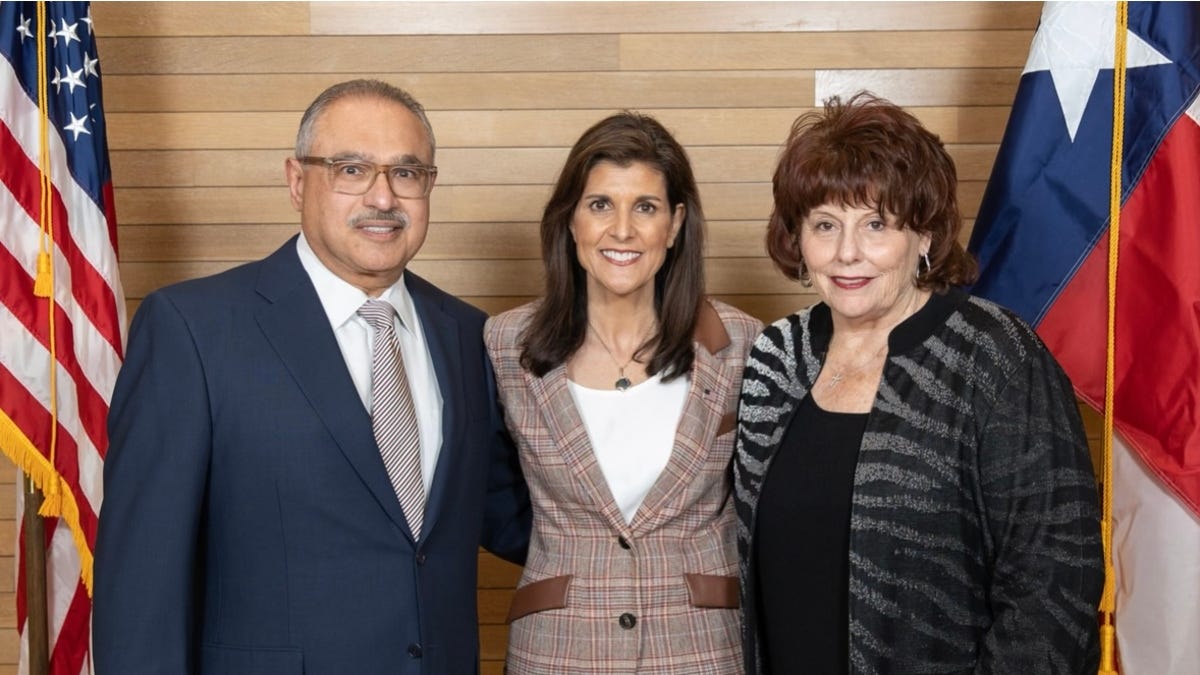 "Nikki Haley's Presidential Aspirations Clash with Trump's Influence in South Carolina"