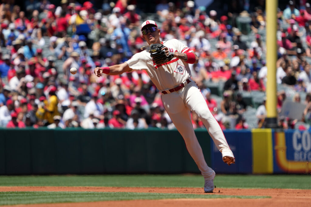 Featured image for "Veteran Infielder Gio Urshela Signs 1-Year Deal with Detroit Tigers"