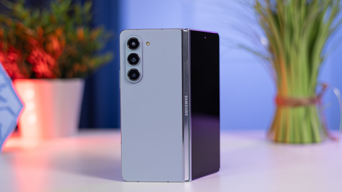 Featured image for "Cyber Monday Unleashes Unbeatable Deals on Samsung's Galaxy Z Fold 5 and More"