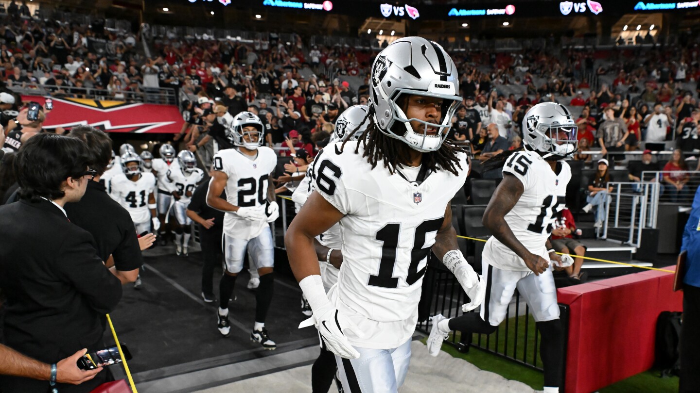 Featured image for Jakobi Meyers Requests Trade from Raiders Amid Contract Dispute