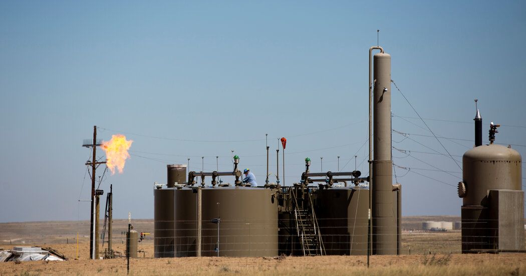 Featured image for "Chesapeake Energy and Southwestern Energy Merge to Form Top U.S. Natural Gas Producer"