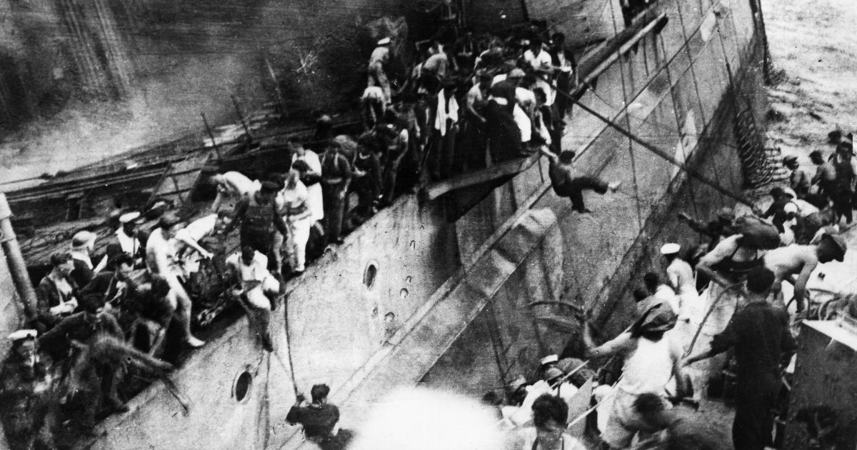 Chinese barge detained in Malaysia for suspected looting of WWII shipwrecks