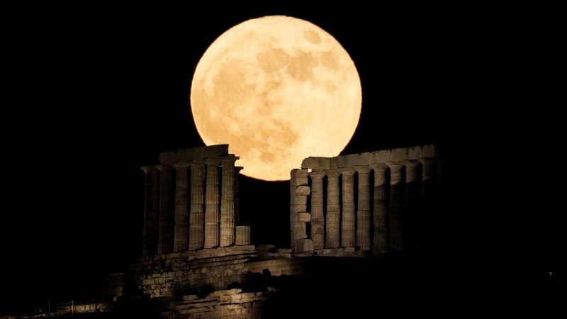 Get ready for the Full Strawberry Moon this weekend!