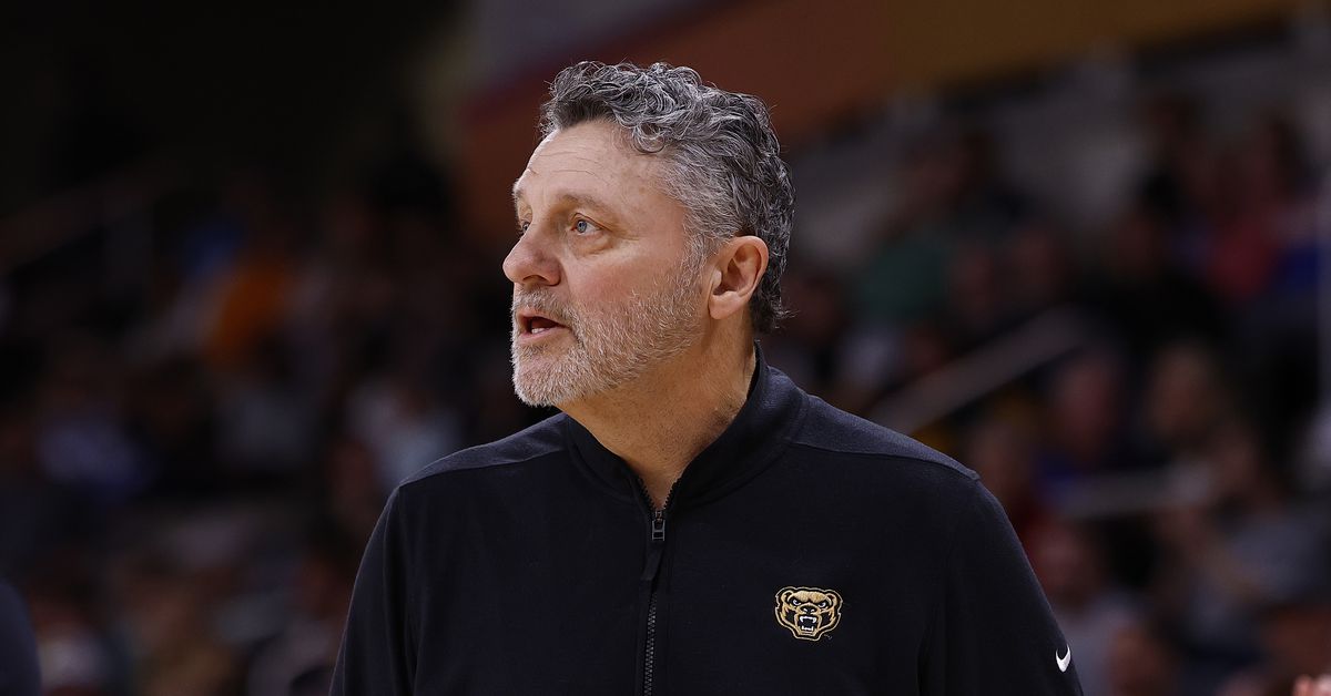 Featured image for "Oakland Coach Sees Kentucky as Ideal Matchup"