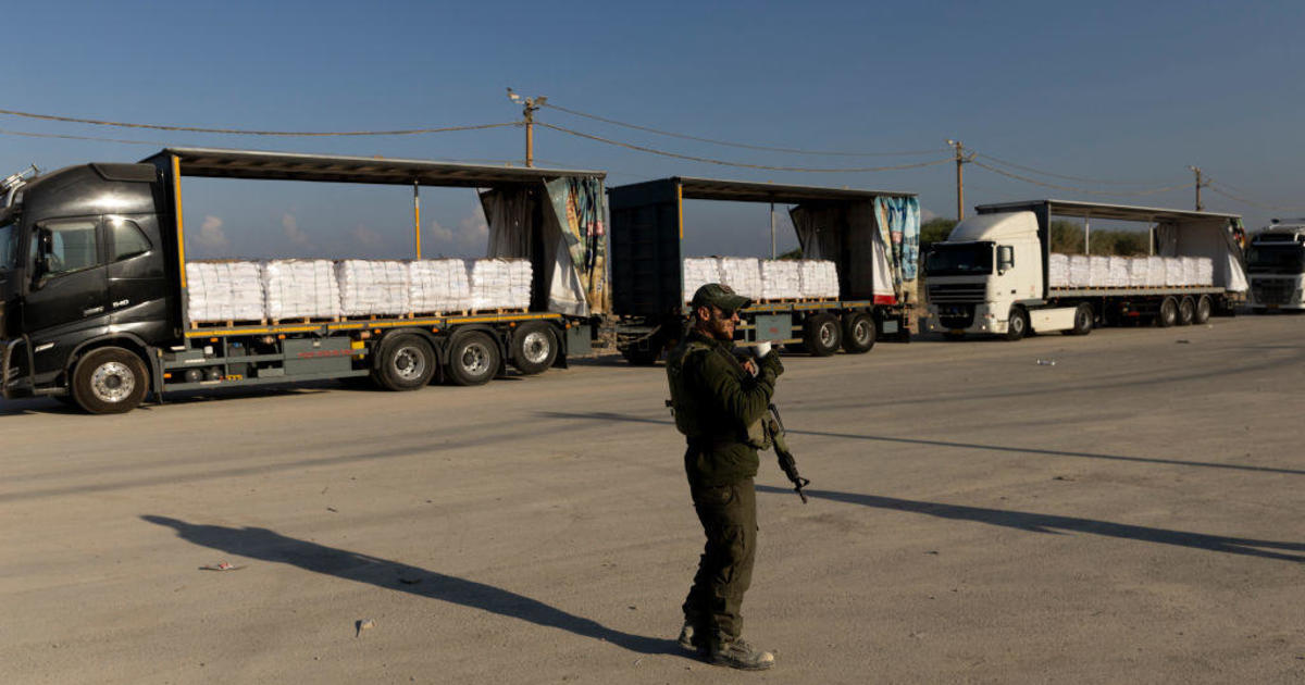 Featured image for Gaza Aid Convoys Attacked and Looted Amid Rising Tensions