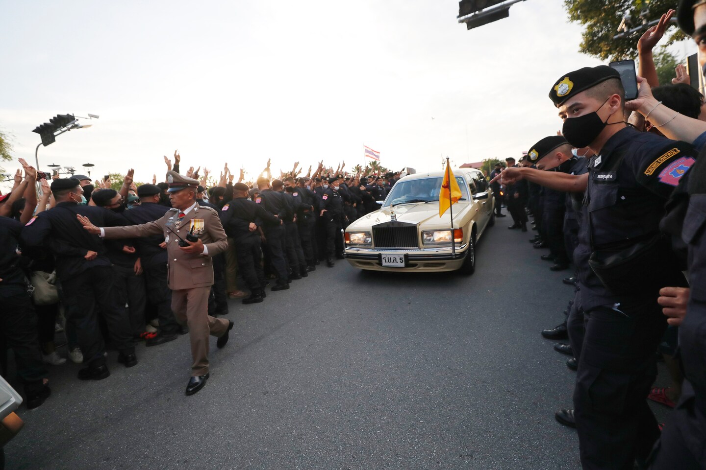 Court Acquits 5 Protesters Accused of Obstructing Thai Queen's Motorcade