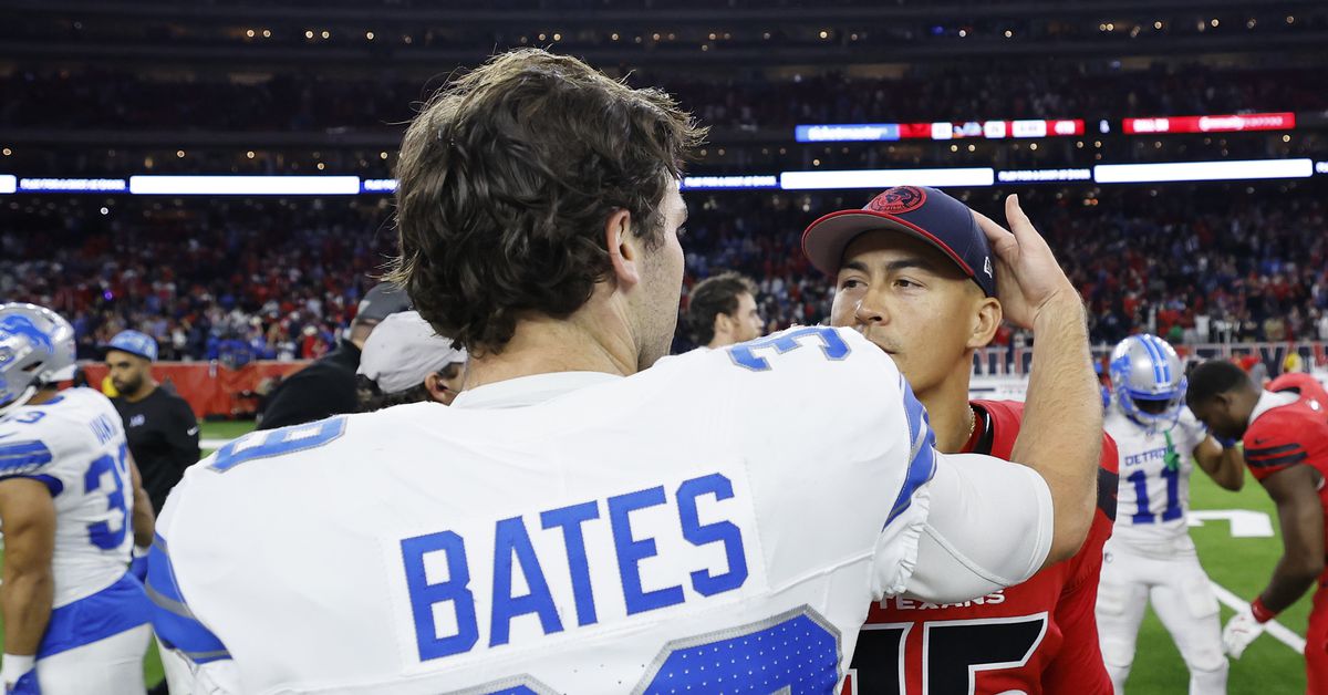 Featured image for Lions' Dramatic Comeback Stuns Texans in Week 10 Thriller