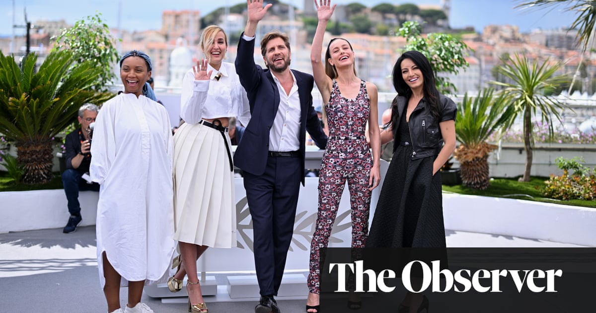 Johnny Depp steals the show at Cannes despite controversy.