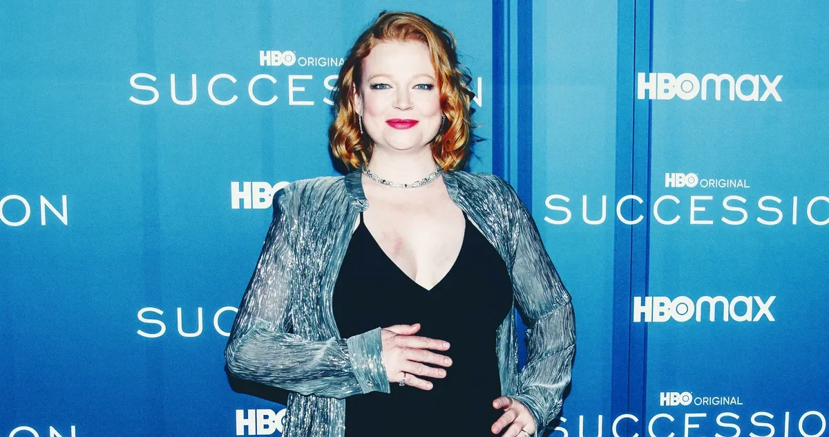'Succession' Star Sarah Snook Expecting First Child.