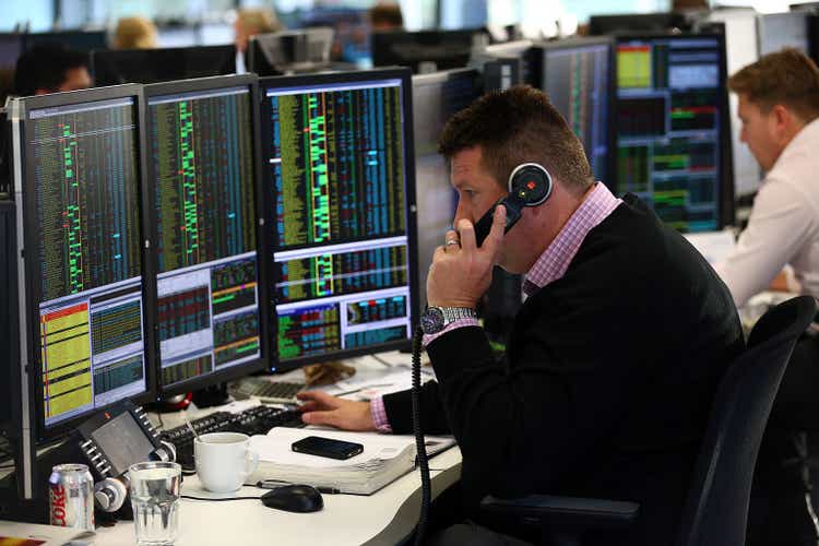 Market Volatility: Retail Sales Boost Yields, Banks Brace for Earnings Flood