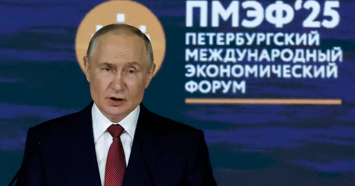 Featured image for Putin Warns Officials Against Recession Amid Economic Challenges