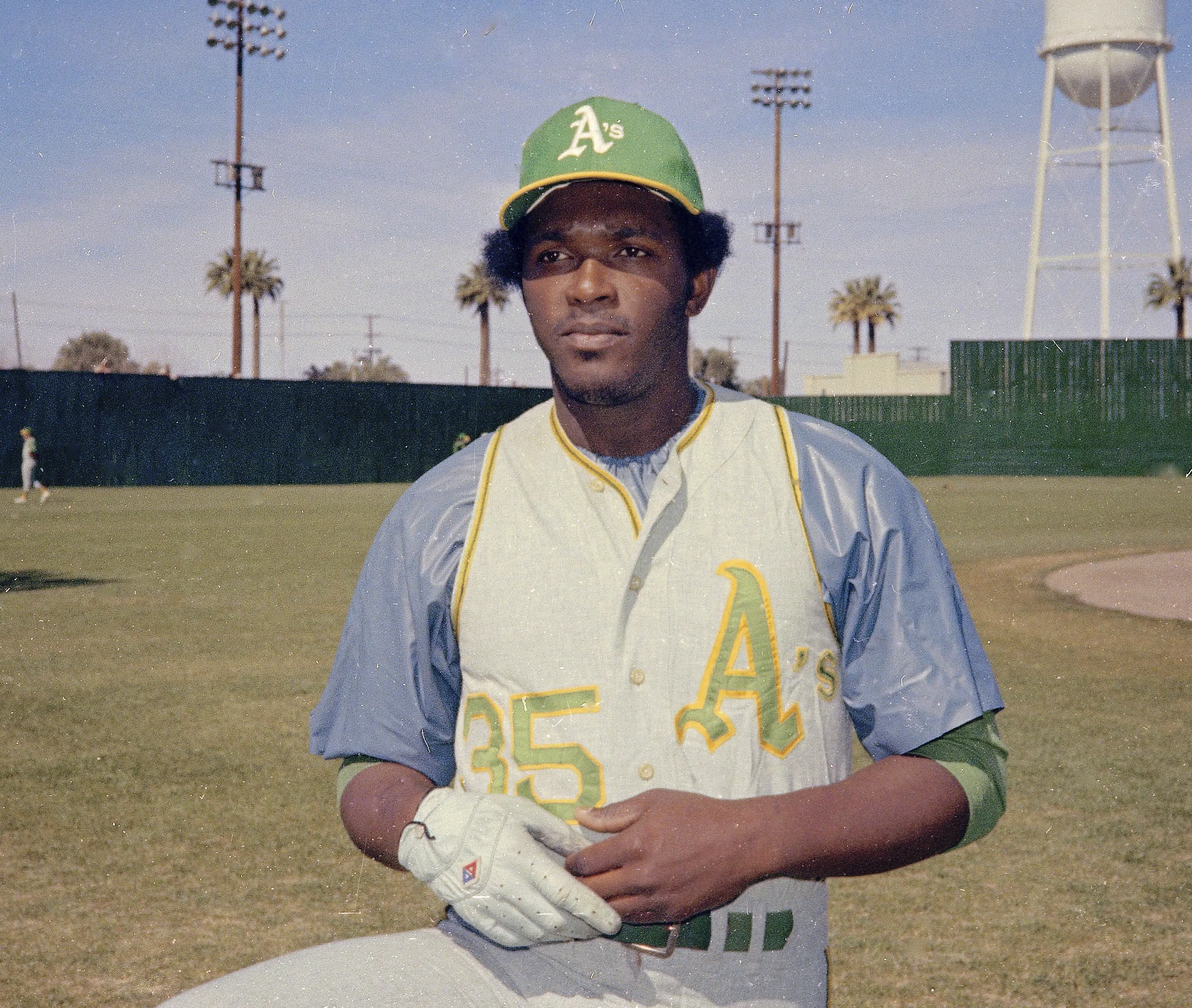 Baseball Legend Vida Blue Passes Away at 73.