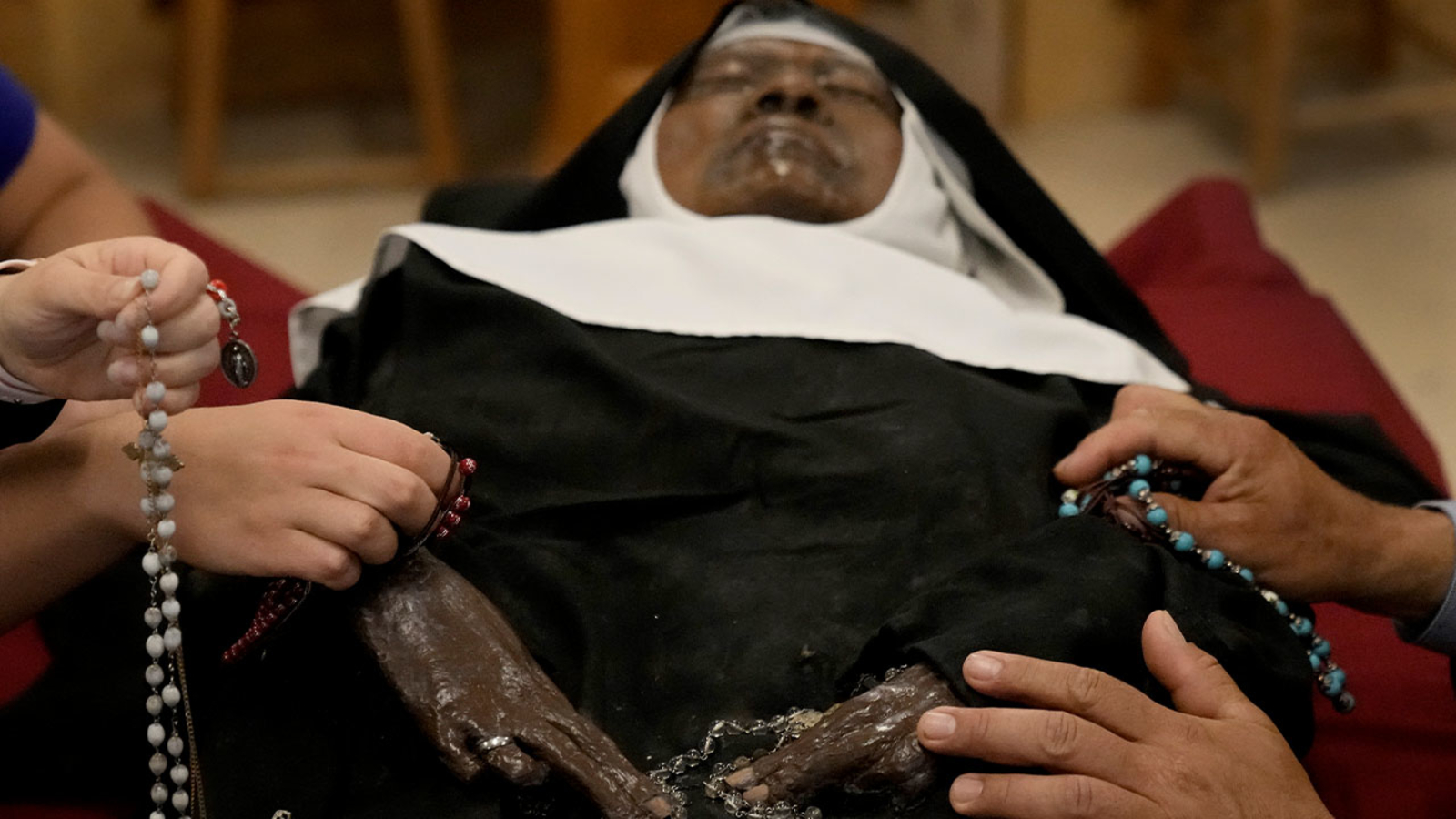 Featured image for "Mysterious preservation of nun's body draws crowds in Missouri"