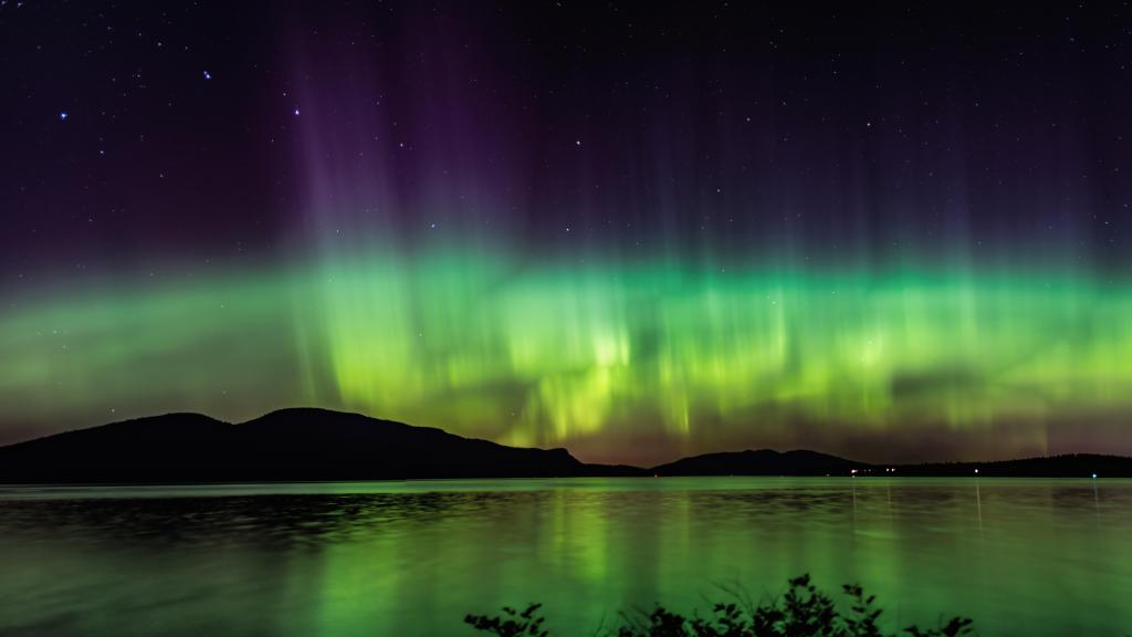 "Northern Lights Spectacle: Upstate New York, Connecticut, and More of the US Could Witness the Aurora This Weekend"