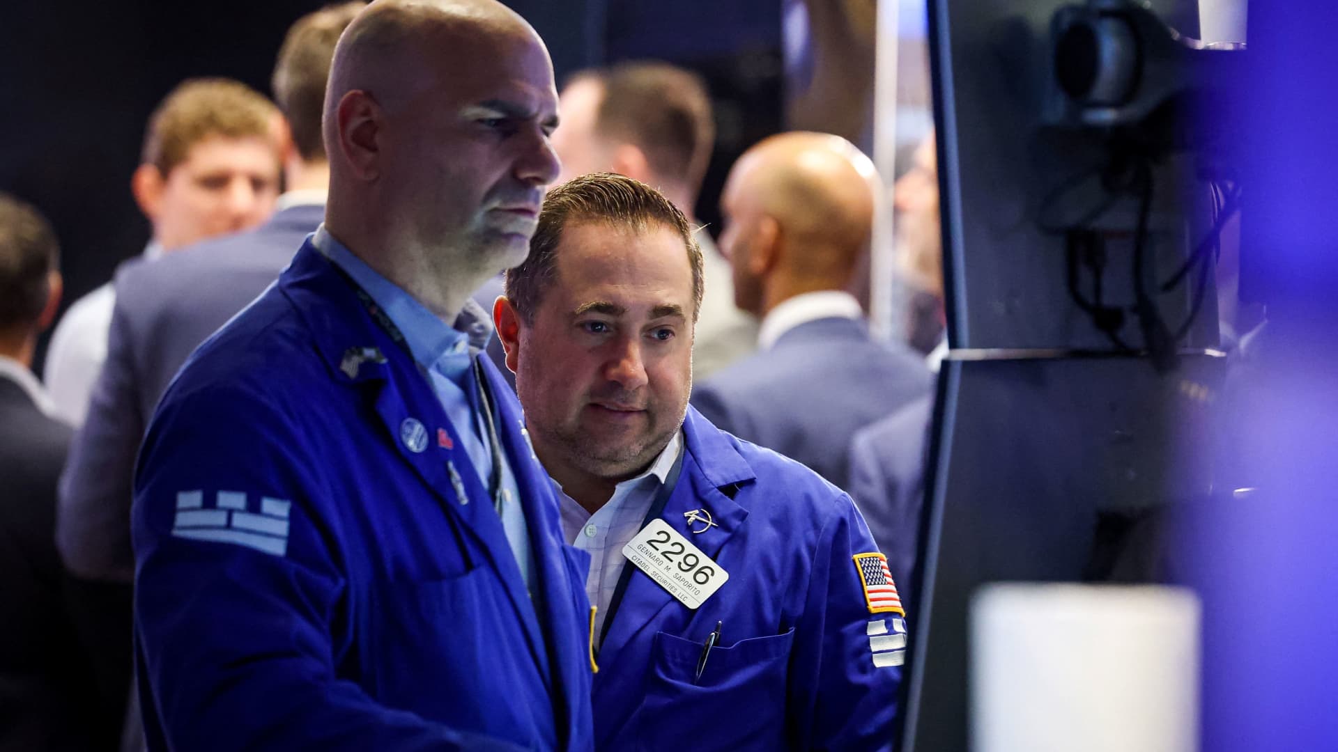 S&P 500 Futures Rise as Inflation Data and Oracle's AI Outlook Influence Markets