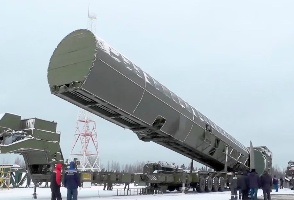 "Ukraine Braces for Potential Russian Spring Offensive Amid Shifting Fronts"