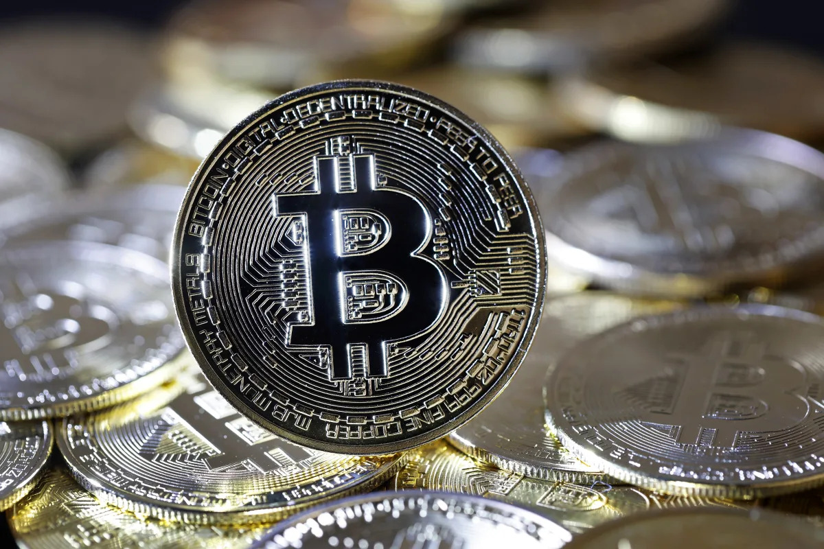 Bitcoin Breaks $60,000 Barrier, Nearing All-Time High