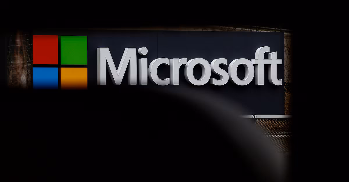 Tech Giants Microsoft and Google Battle for Dominance in AI Market