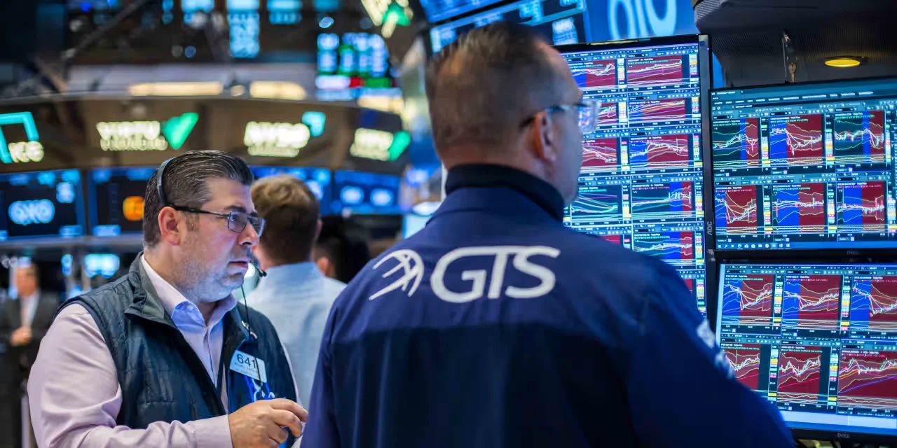 Tech Giants Face Earnings Test as Market Stalls