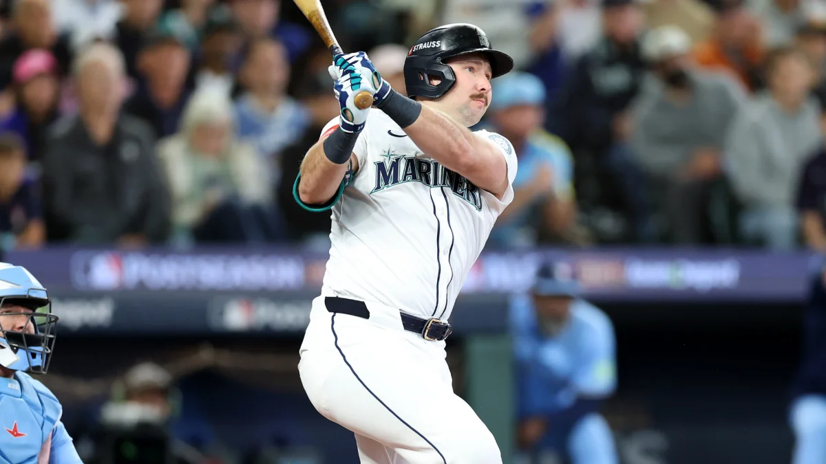 Mariners and Blue Jays Clash in ALCS Game 5 Showdown