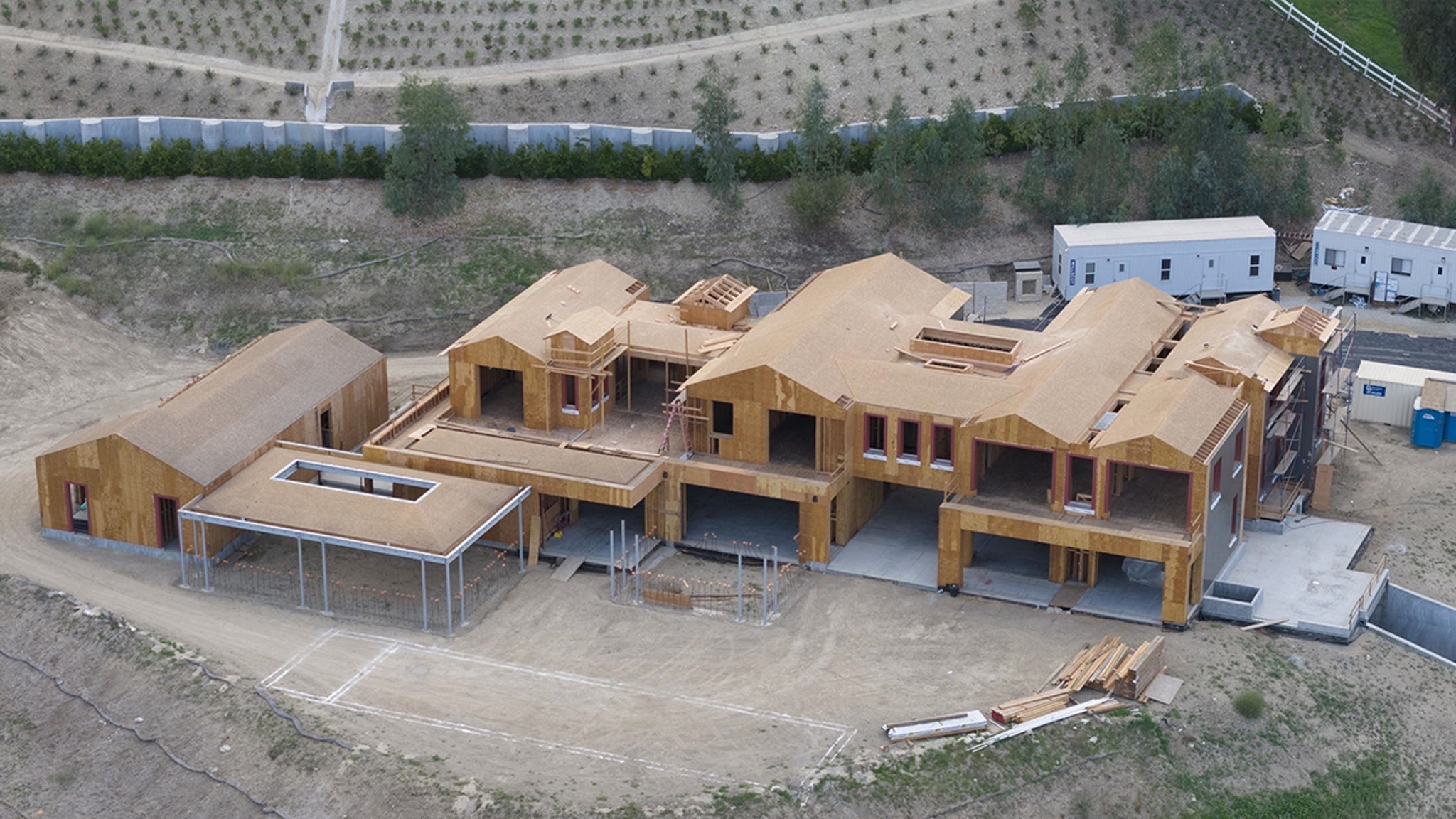 Featured image for "Inside Kylie Jenner's Expansive Hidden Hills Mansion: A Work in Progress"