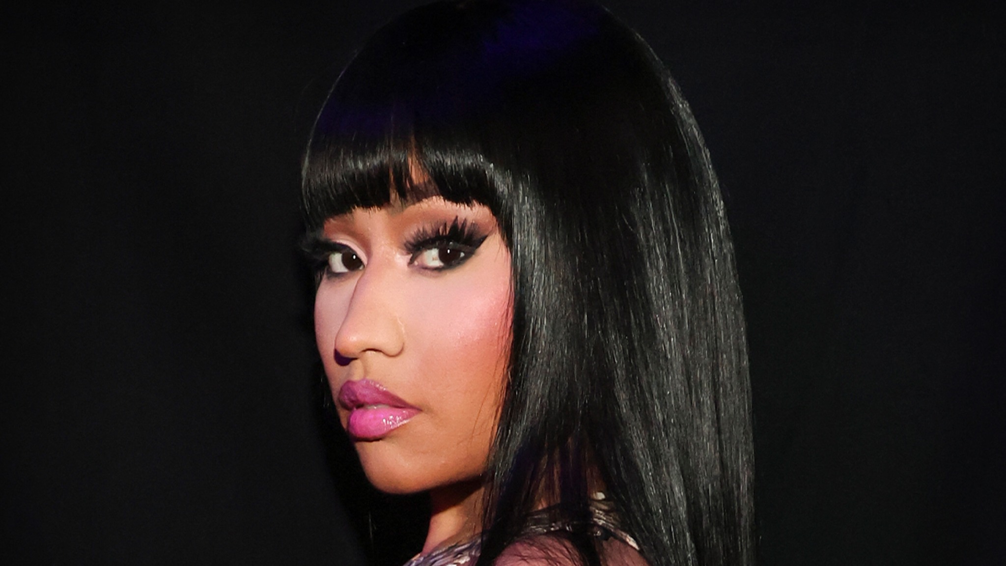 Featured image for Nicki Minaj Offers College Assistance to Teen Who Defended Mom by Killing Man.