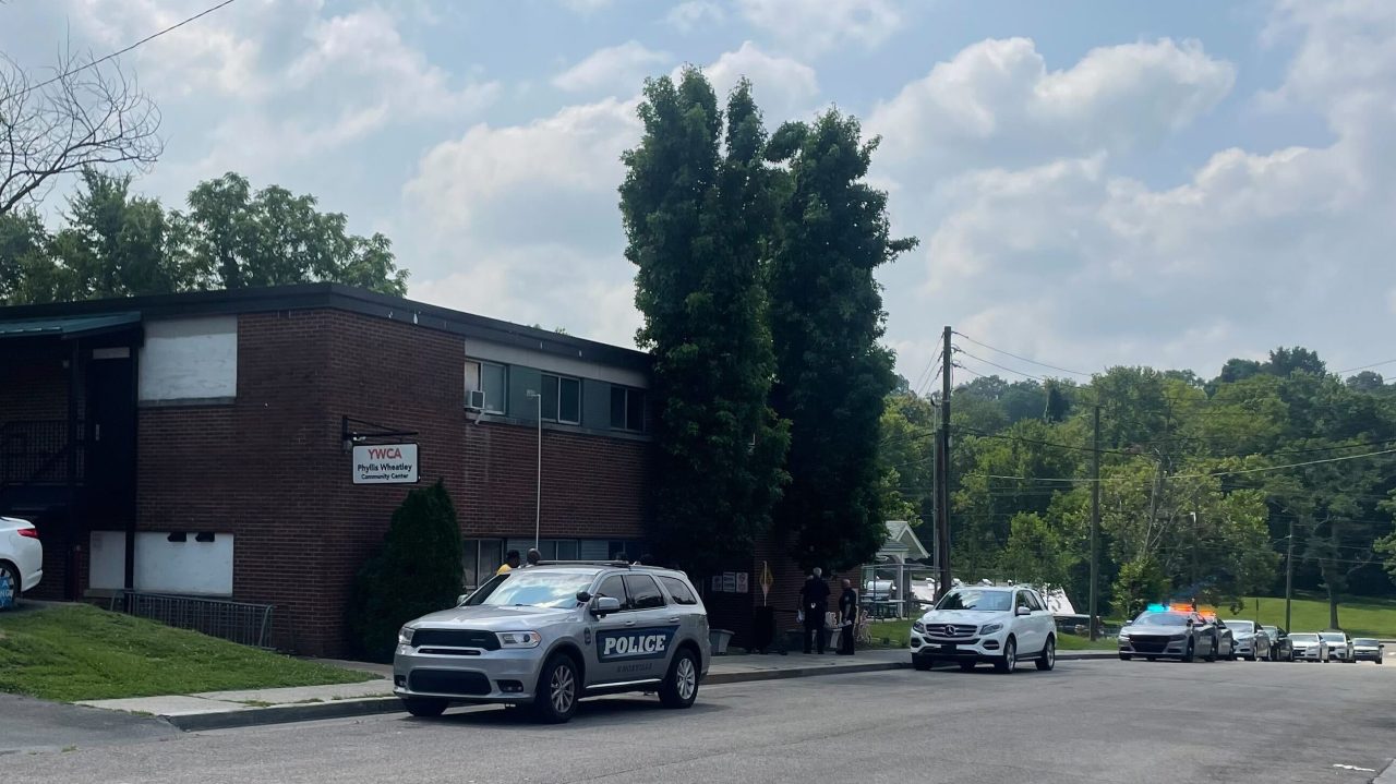 Featured image for 10-year-old critically injured in accidental shooting at Knoxville community center, teen charged